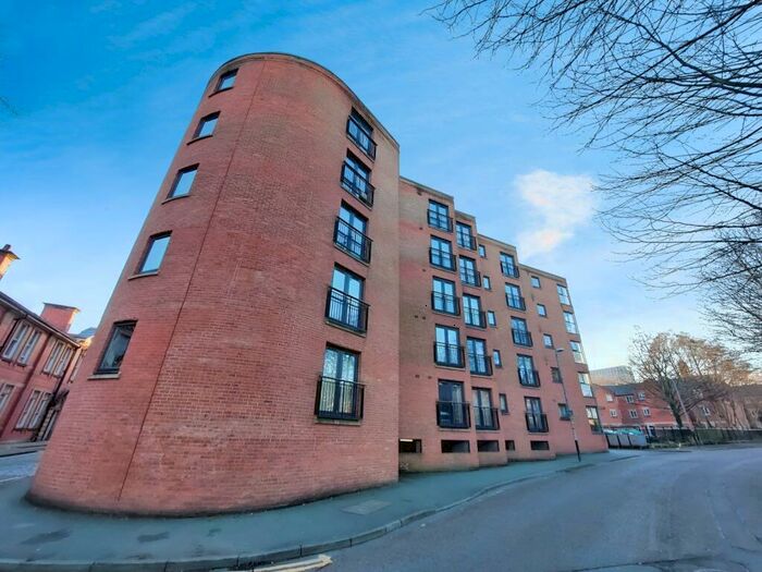 3 Bedroom Flat To Rent In Central Court, Melville Street, City Centre, Salford, M3