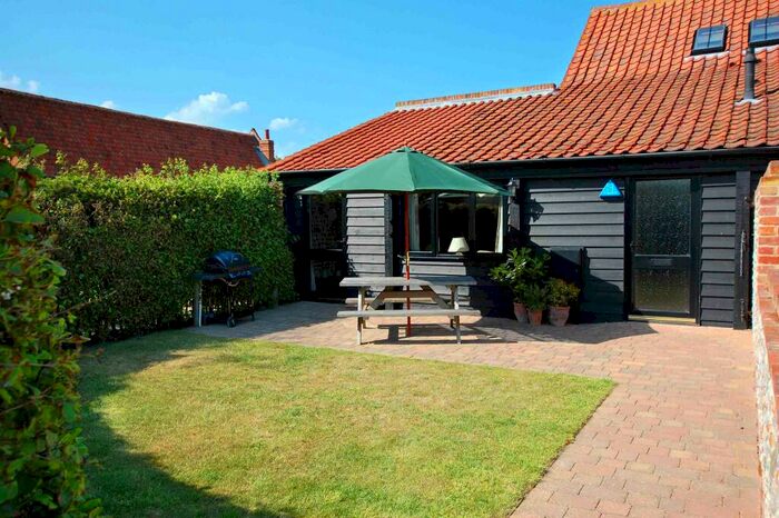 3 Bedroom Barn Conversion To Rent In Happisburgh, Norwich, NR12