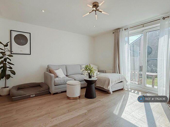 3 Bedroom Terraced House To Rent In Henry Addlington Close, London, E6