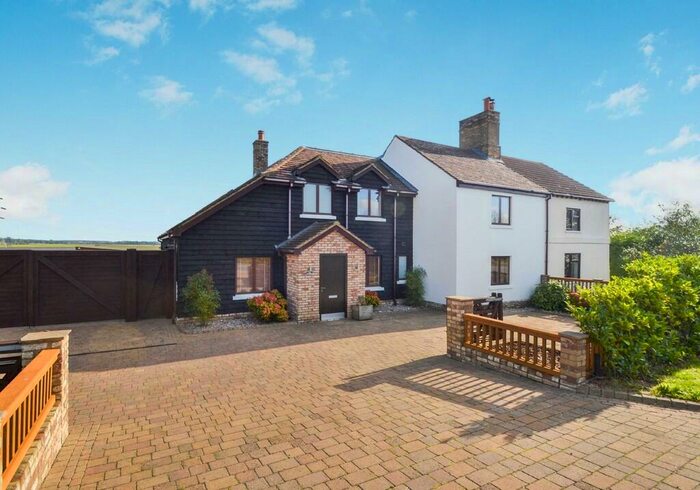 4 Bedroom Semi-Detached House For Sale In Little Barford Road, Little Barford, PE19