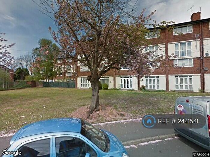 2 Bedroom Flat To Rent In Lupton Road, Sheffield, S8