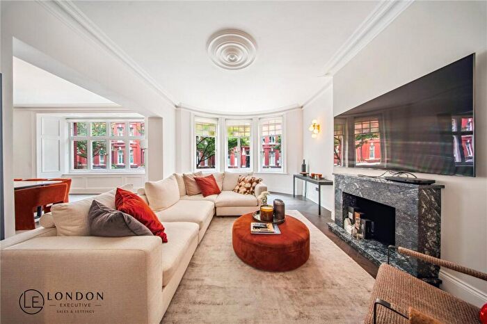 3 Bedroom Apartment For Sale In Hyde Park Mansions, Transept Street, London, NW1