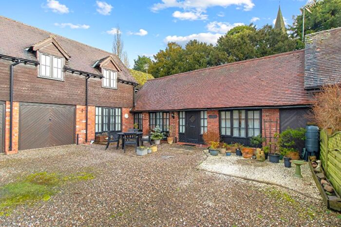 3 Bedroom Terraced House To Rent In Lion Courtyard, Clifton-On-Teme, WR6