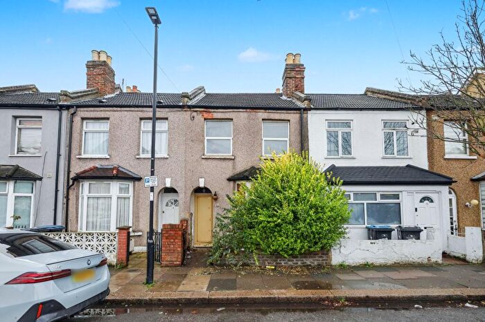 Terraced House For Sale In Tramway Avenue, Edmonton, N9