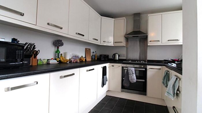 6 Bedroom Terraced House To Rent In North Road East, Plymouth, PL4