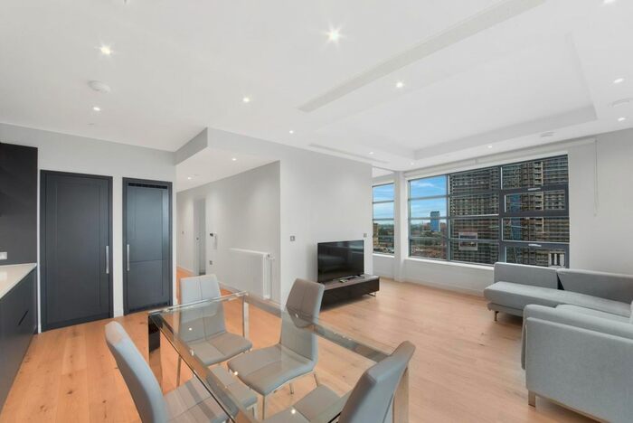 3 Bedroom Flat To Rent In Defoe House, London City Island, London, E14