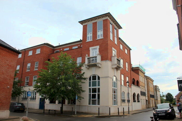 2 Bedroom Apartment To Rent In Dickens Heath, Solihull, B90