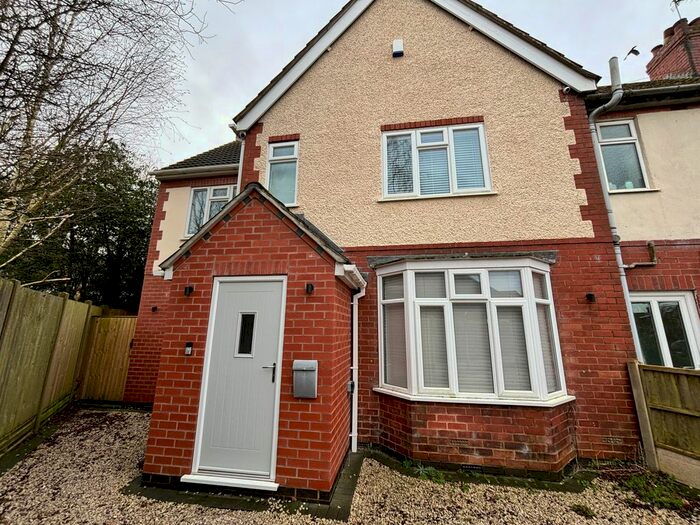 4 Bedroom Property To Rent In Station Road, Nuneaton, CV13