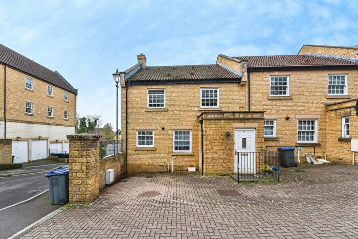 2 Bedroom End Of Terrace House For Sale In Flowers Yard, Chippenham, SN15