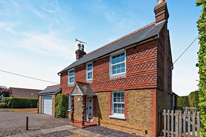 3 Bedroom Detached House For Sale In Leeds Road, Langley, Maidstone, ME17