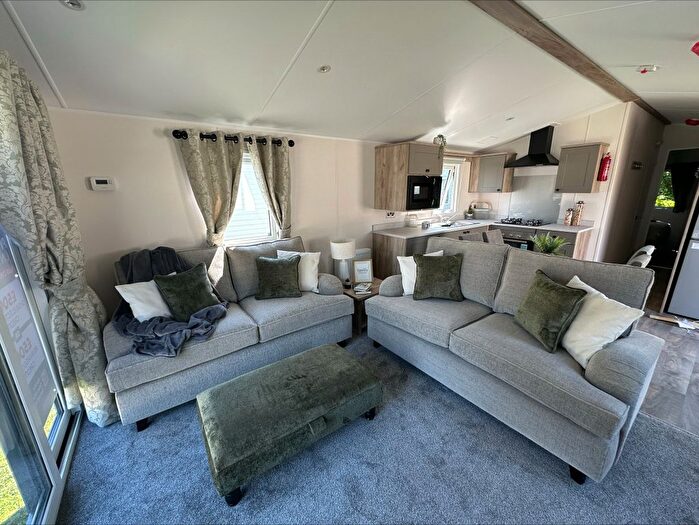 2 Bedroom Park Home For Sale In Trevella Holiday Park, Crantock Newquay, TR8