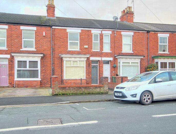 3 Bedroom House To Rent In Grovehill Road, Beverley, HU17