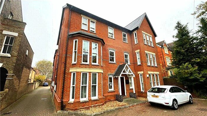2 Bedroom Apartment To Rent In Holland House, Linden Road, Bedford, MK40