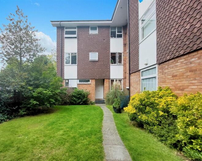 1 Bedroom Flat To Rent In Salisbury Avenue, London, N3