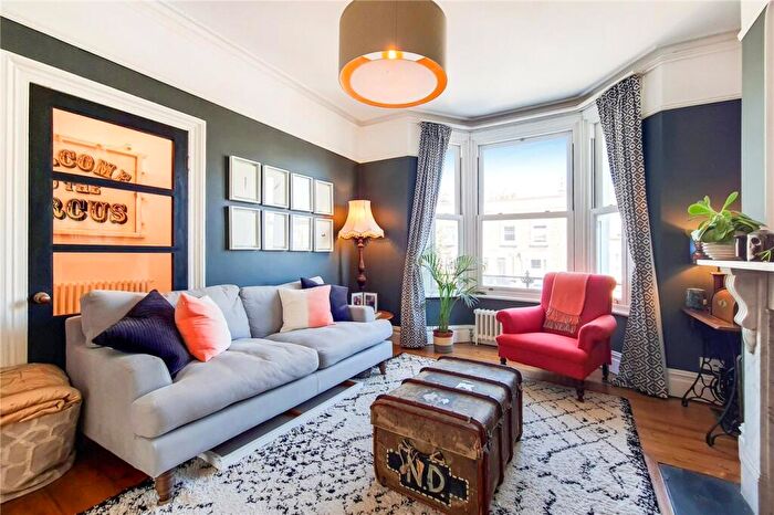 5 Bedroom Semi-Detached House To Rent In Crystal Palace Road, East Dulwich, London, SE22