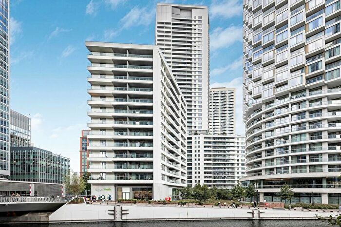2 Bedroom Apartment For Sale In Park Drive, Canary Wharf, E14