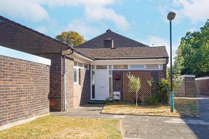 1 Bedroom Bungalow For Sale In Delawyk Crescent, Herne Hill, London, SE24