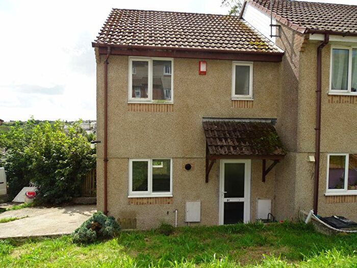 2 Bedroom House To Rent In Holywell Road, Liskeard, PL14