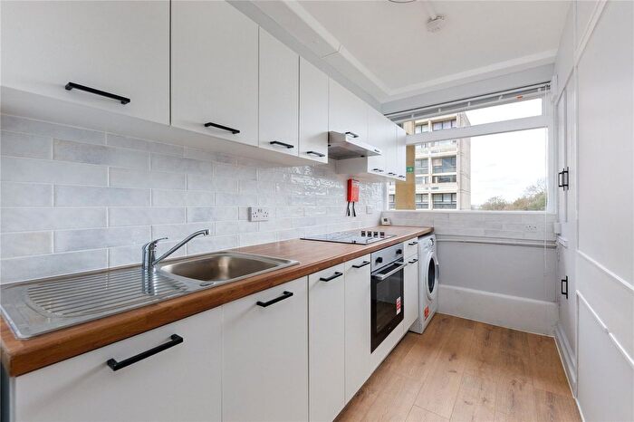 2 Bedroom Flat To Rent In Winchfield House, Highcliffe Drive, Alton Estate, London, SW15