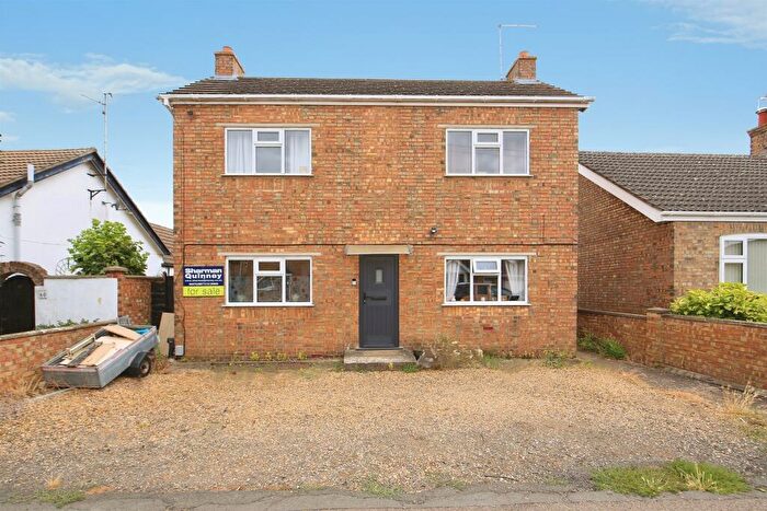 2 Bedroom Detached House For Sale In Cemetery Road, Whittlesey, Peterborough, PE7