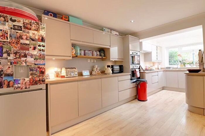 3 Bedroom Terraced House For Sale In Meon Crescent, Chandler's Ford, Eastleigh, SO53