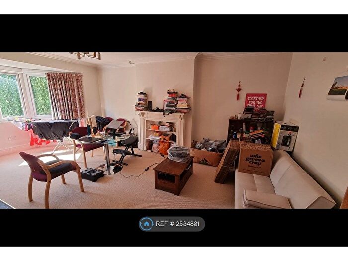 1 Bedroom Flat To Rent In West Heath Drive, London, NW11