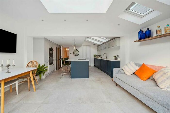 4 Bedroom Property To Rent In Fulwell Road, Teddington, TW11