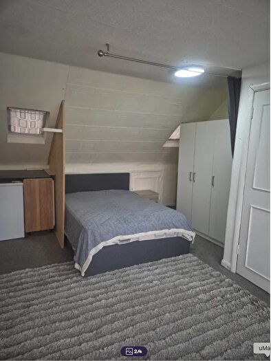 Studio To Rent In Drew Gardens, Greenford, UB6