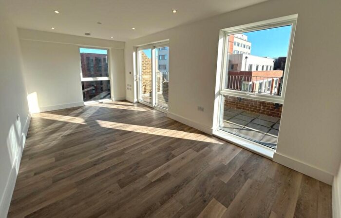 2 Bedroom Flat To Rent In Davigdor Road, Hove, BN3