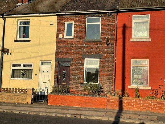 3 Bedroom Terraced House To Rent In Wombwell Lane, Barnsley, South Yorkshire S70