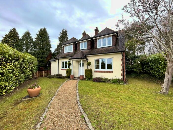 3 Bedroom Detached House To Rent In Fleet Hill, Finchampstead, Wokingham, Berkshire, RG40