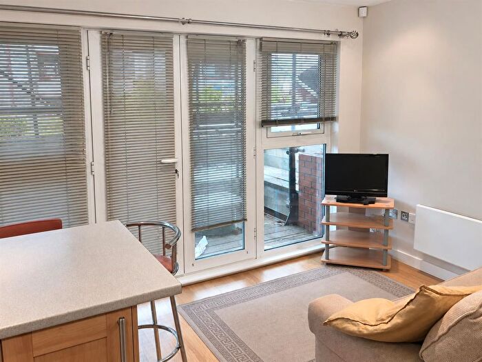 1 Bedroom Flat To Rent In St. Georges Walk, Sheffield, S3