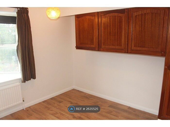1 Bedroom Flat To Rent In Ropa Court, Leighton Buzzard, LU7
