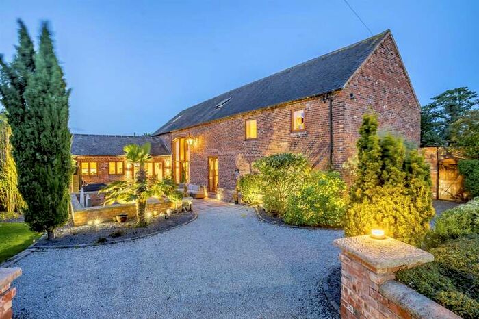 4 Bedroom Barn Conversion Character Property For Sale In Hall Lane, Hammerwich, Staffordshire, WS7