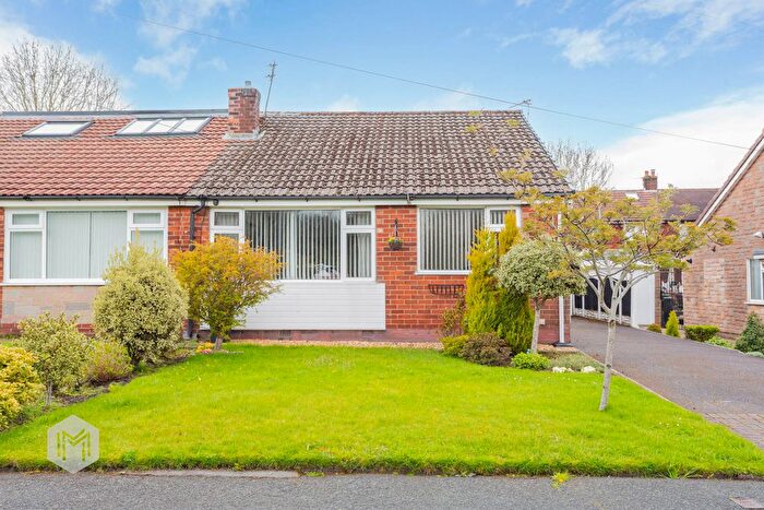 2 Bedroom Bungalow For Sale In Glenside Drive, Bolton, Greater Manchester, BL3