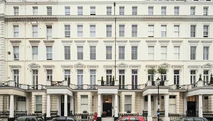 4 Bedroom Flat To Rent In Lexham Gardens, London, W8