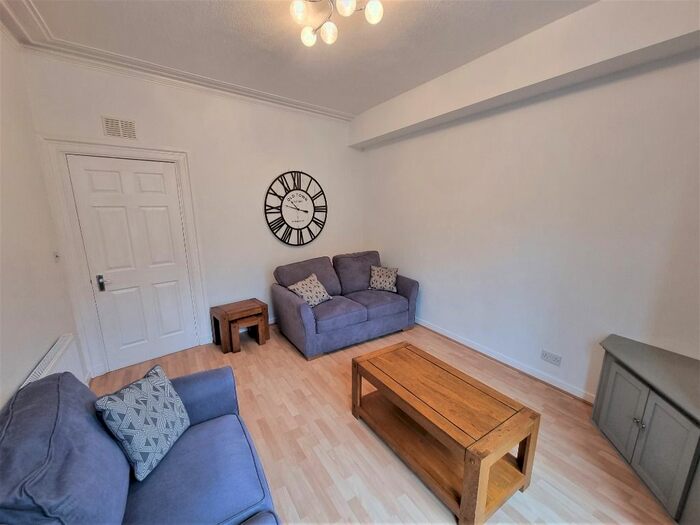 1 Bedroom Flat To Rent In Farmers Hall, Rosemount, Aberdeen, AB25