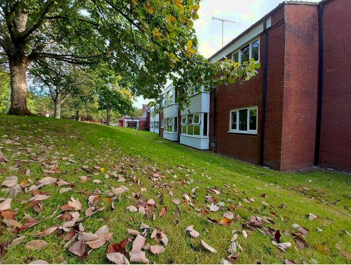 1 Bedroom Flat To Rent In Harewood, Chorley, Lancashire, PR7