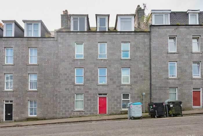 2 Bedroom Flat To Rent In Orchard Street, Old Aberdeen, Aberdeen, AB24