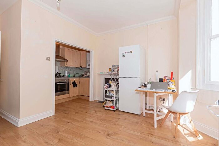 1 Bedroom Flat For Sale In Ditchling Road, Brighton, BN1