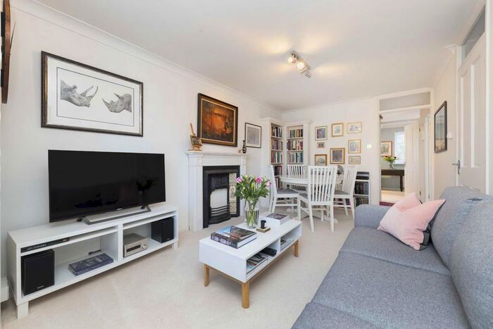 1 Bedroom Flat To Rent In Caroline Close, London, N10