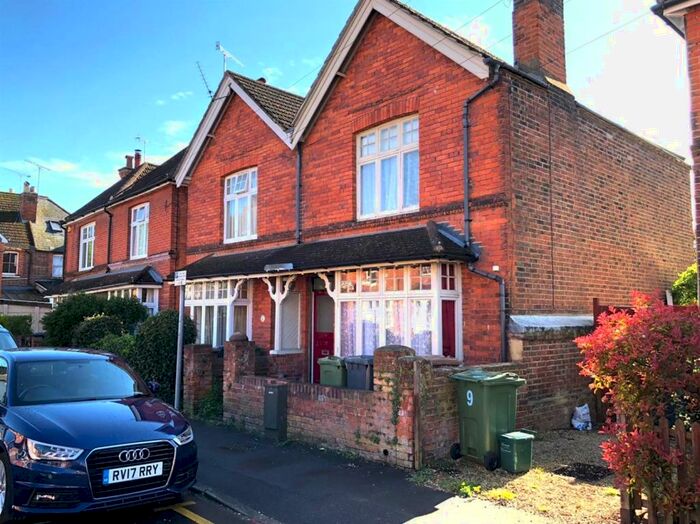 4 Bedroom House To Rent In Falcon Road, Guildford, GU1