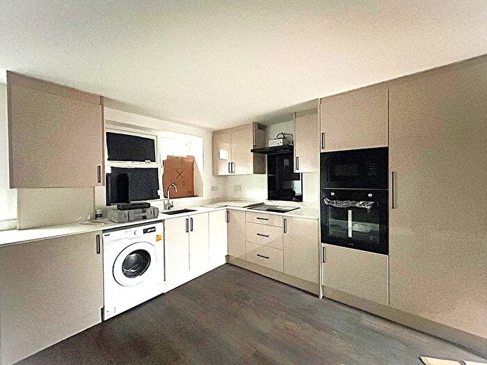 1 Bedroom Flat To Rent In Greenford Road, UB6