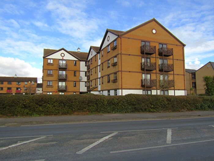 1 Bedroom Flat To Rent In Connaught Gardens East, Clacton-On-Sea, CO15