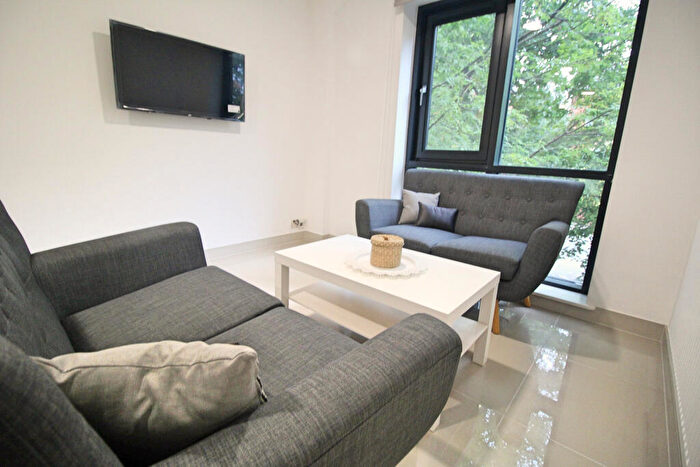 3 Bedroom Apartment To Rent In West Mount Leeds, LS2