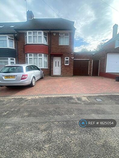 3 Bedroom Semi-Detached House To Rent In Meyrick Avenue, Luton, LU1