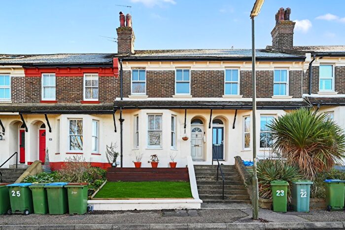 3 Bedroom Terraced House For Sale In Dacre Gardens, Steyning, West Sussex, BN44