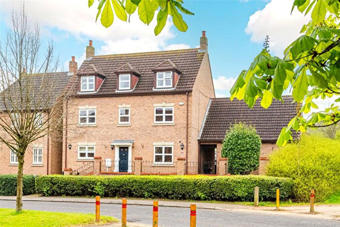 5 Bedroom Detached House For Sale In Wickstead Avenue, Grange Farm, Milton Keynes, Buckinghamshire, MK8