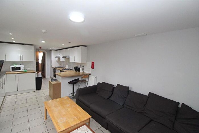 8 Bedroom Property To Rent In Merthyr Street, Cathays, Cardiff, CF24