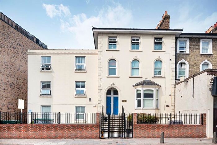 1 Bedroom Flat To Rent In Merton Road, Wimbledon, SW19